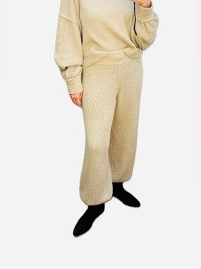 Rare‼️EUC Free People Movable Ribbed Warm Bloom Pants (oatmeal color)